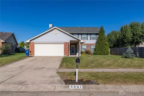 8881 Candy Ct, Huber Heights, OH 45424