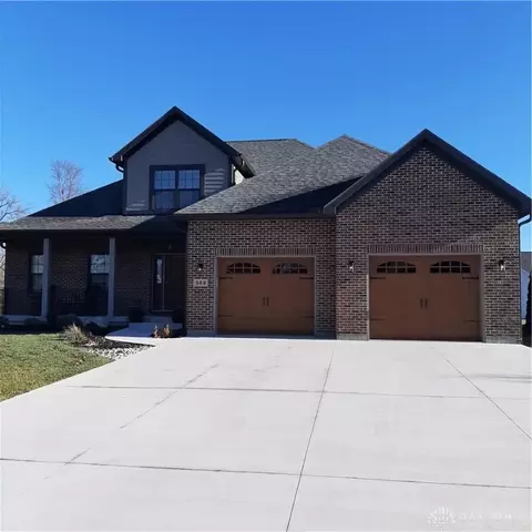 369 Duke Ct, Troy, OH 45373