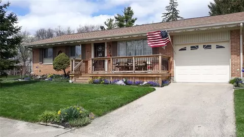 99 Madrid Ave, Brookville, OH 45309