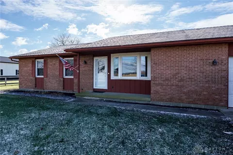 3950 Horseshoe Bend Rd, Troy, OH 45373