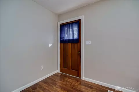 Entry Way - 3139 Oakmont Ave, Kettering, OH 45429 photo 1 of 4