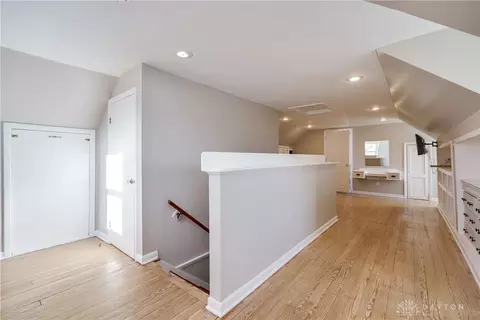 Entry Way - 3139 Oakmont Ave, Kettering, OH 45429 photo 4 of 4