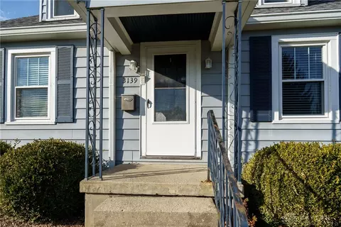 Exterior - 3139 Oakmont Ave, Kettering, OH 45429 photo 2 of 12