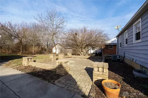 Exterior - 3139 Oakmont Ave, Kettering, OH 45429 photo 3 of 12