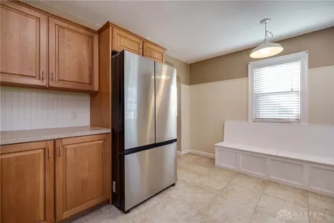 Kitchen - 3139 Oakmont Ave, Kettering, OH 45429 photo 5 of 6