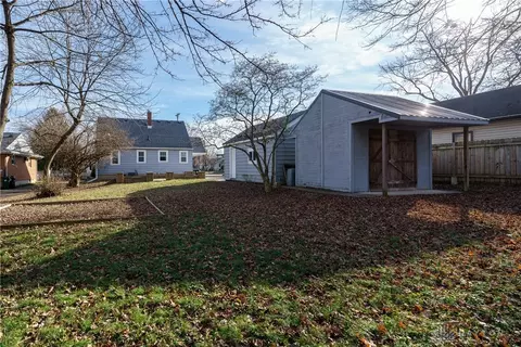 Exterior - 3139 Oakmont Ave, Kettering, OH 45429 photo 7 of 12