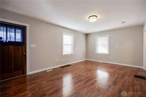 Living - 3139 Oakmont Ave, Kettering, OH 45429 photo 1 of 8