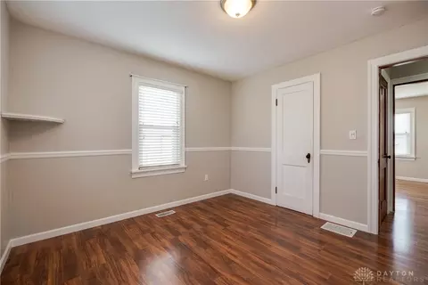 Bedroom - 3139 Oakmont Ave, Kettering, OH 45429 photo 4 of 5