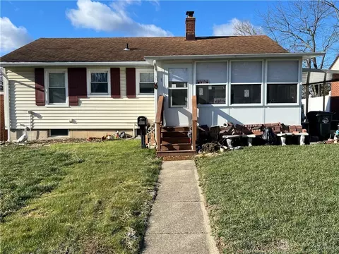 1163 Oakhill Ave, Fairborn, OH 45324