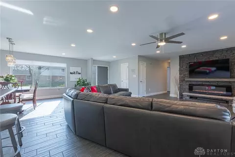 179 Mimosa Dr, Centerville, OH 45459 photo 4