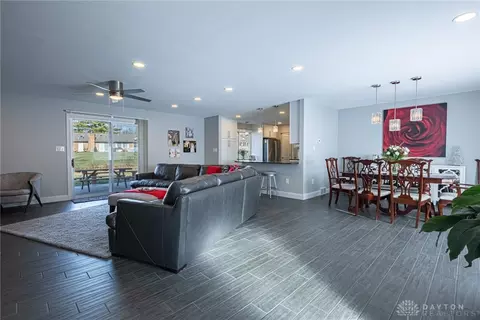179 Mimosa Dr, Centerville, OH 45459 photo 9