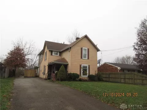 704 S Walnut St, Urbana, OH 43078