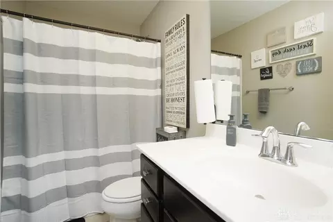 Bath - 630 Haybrooke Dr, Maineville, OH 45039 photo 1 of 3