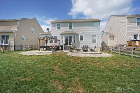 Exterior - 630 Haybrooke Dr, Maineville, OH 45039 photo 5 of 7