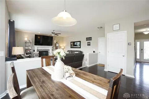 Dining - 630 Haybrooke Dr, Maineville, OH 45039 photo 2 of 2