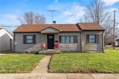 608 Flintridge Dr, Fairborn, OH 45324