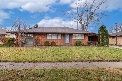 2302 Owendale Dr, West Carrollton, OH 45439