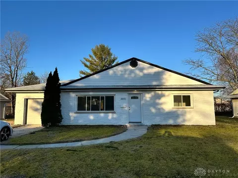 3833 Saranac Dr, Kettering, OH 45429