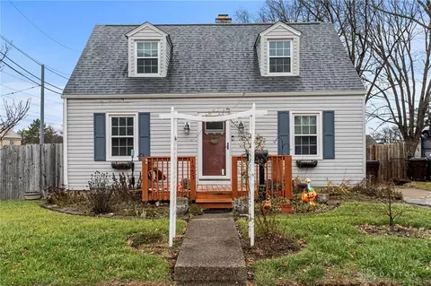 1853 Rainbow Dr, Dayton, OH 45420