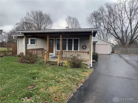 5 West Ct, West Alexandria, OH 45381