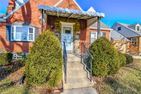 207 Brydon Rd, Dayton, OH 45419