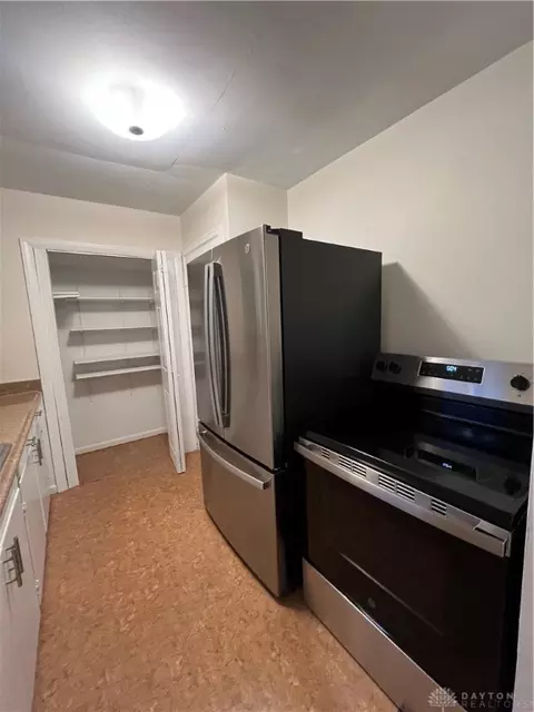 Kitchen - 2915 E High St, Springfield, OH 45505 photo 2 of 2