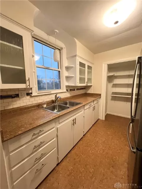 Kitchen - 2915 E High St, Springfield, OH 45505 photo 1 of 2