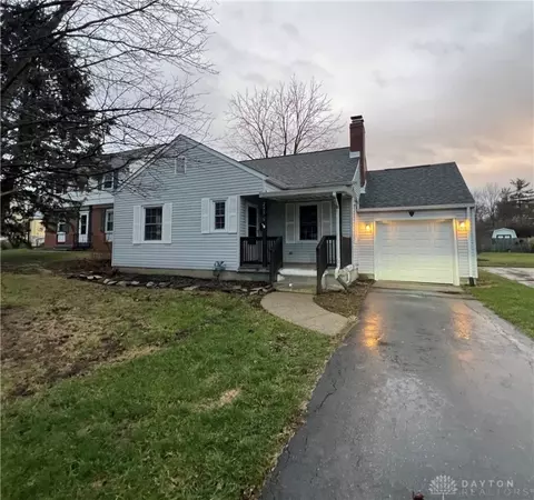 Exterior - 2915 E High St, Springfield, OH 45505 photo 2 of 2