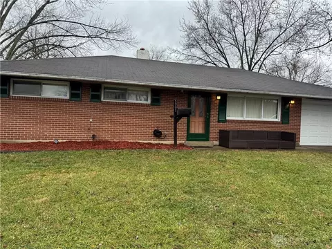 5901 Rosebury Dr, Dayton, OH 45424