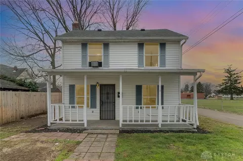 112 Chestnut St, Franklin, OH 45005