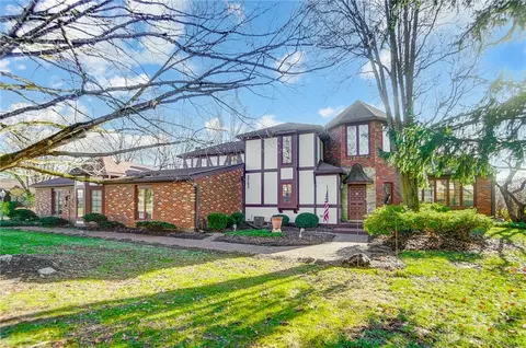 2793 Rhett Dr, Dayton, OH 45434