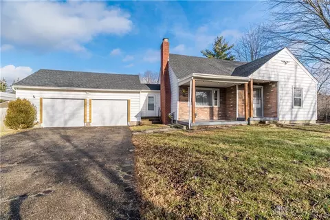 Exterior - 3720 E National Rd, Springfield, OH 45505 photo 2 of 5
