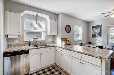 6907 Buckingham Pl, Cincinnati, OH 45227 photo 18