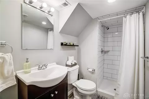 6907 Buckingham Pl, Cincinnati, OH 45227 photo 36