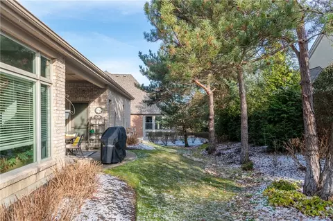 345 Rue Marseille, Kettering, OH 45429 photo 44