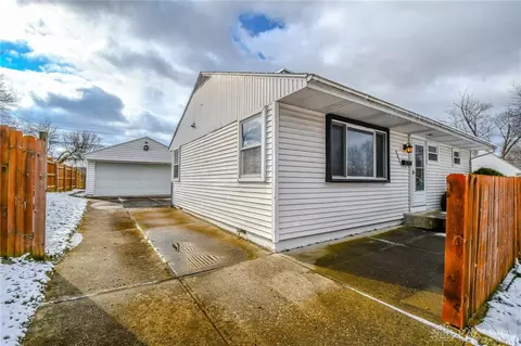 2835 Kerwood Dr, Dayton, OH 45420 photo 23