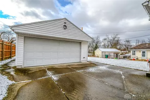 2835 Kerwood Dr, Dayton, OH 45420 photo 27