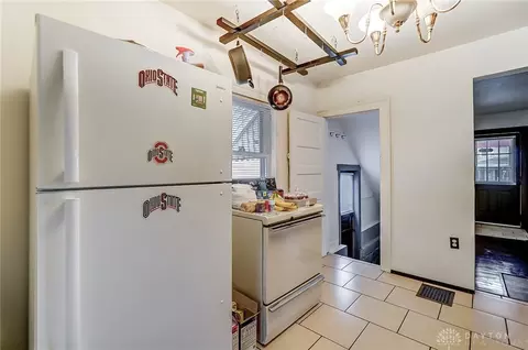 635 E Southern Ave, Springfield, OH 45505 photo 16