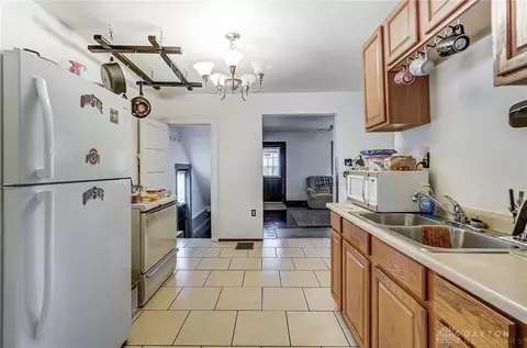 635 E Southern Ave, Springfield, OH 45505 photo 17