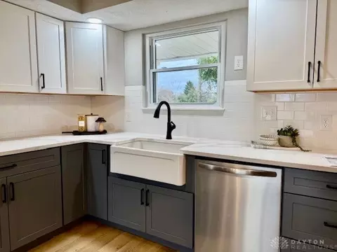 Kitchen - 3643 Old Mill Rd, Springfield, OH 45502 photo 2 of 2