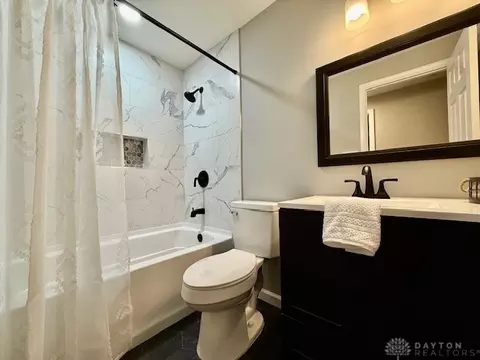 Bath - 3643 Old Mill Rd, Springfield, OH 45502 photo 6 of 6