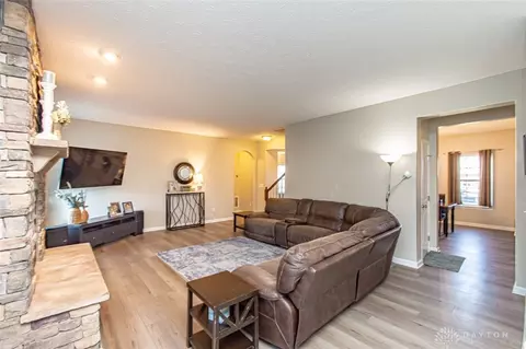 6821 Paragon Rd, Centerville, OH 45459 photo 7