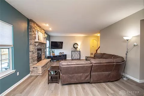 6821 Paragon Rd, Centerville, OH 45459 photo 8