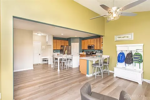 6821 Paragon Rd, Centerville, OH 45459 photo 17