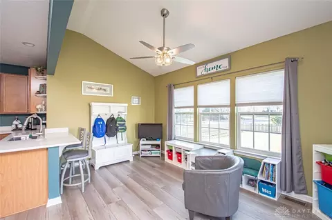 6821 Paragon Rd, Centerville, OH 45459 photo 14