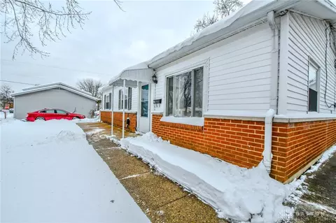 Exterior - 2417 Sheelah Ct, Dayton, OH 45420 photo 4 of 10