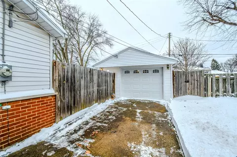 Exterior - 2417 Sheelah Ct, Dayton, OH 45420 photo 10 of 10