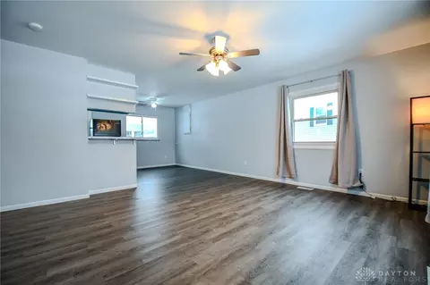 Living - 2417 Sheelah Ct, Dayton, OH 45420 photo 1 of 5