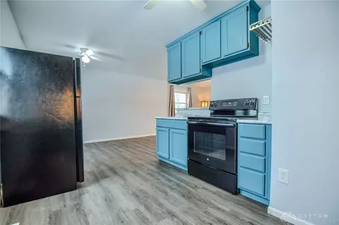 Kitchen - 2417 Sheelah Ct, Dayton, OH 45420 photo 5 of 5