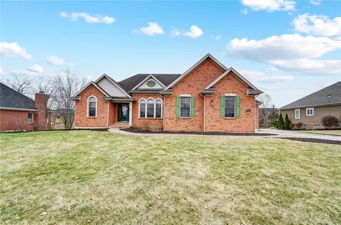 620 Burnside Dr, Tipp City, OH 45371